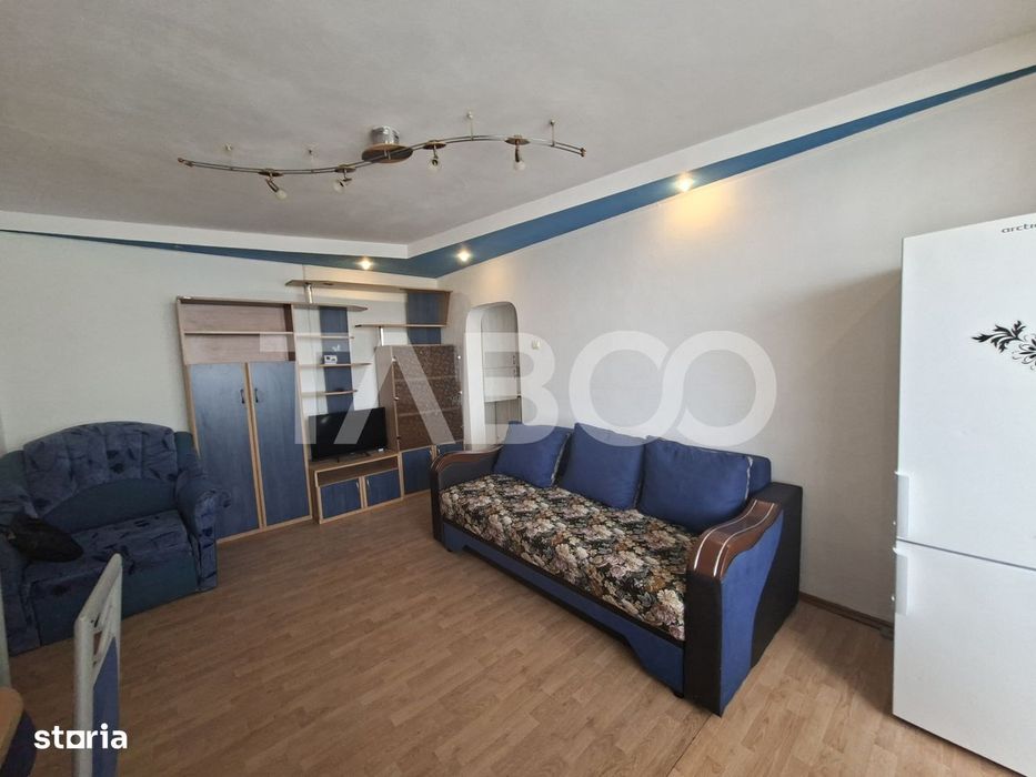 Apartament de vanzare cu 3 camere si balcon Mihai Viteazul numarul 23 — fotografia 3