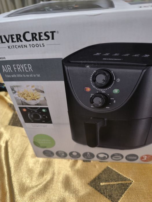 AIR Fryer SIver Crest
