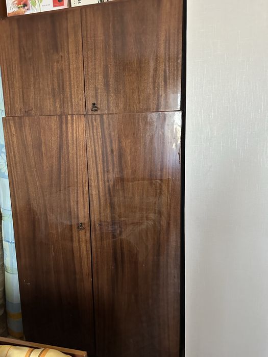 Шкаф плательный с антресолью