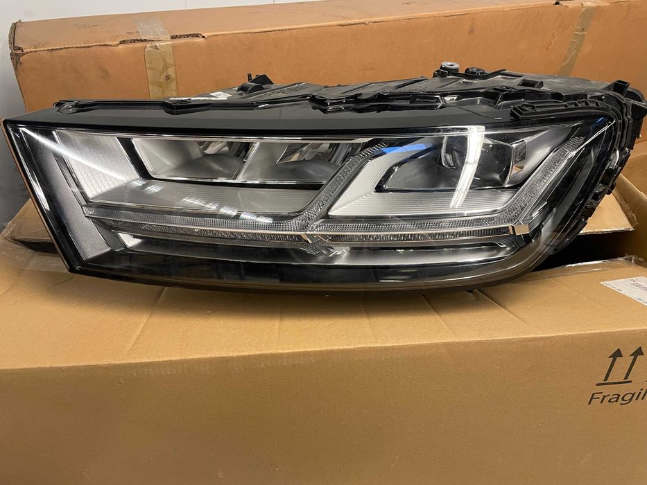 Far stanga / dreapta Full LED AUDI Q7 4M 2015- 2019 4M0941033C/034C