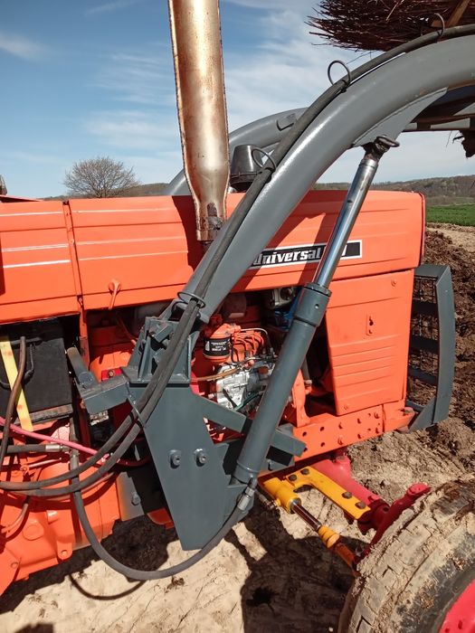 Incarcator tractor 650