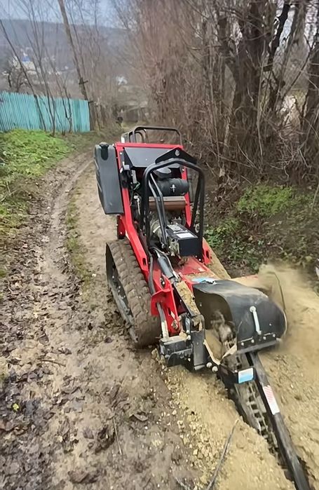 SERVICII Săpat Șanțuri  Cu Trencher