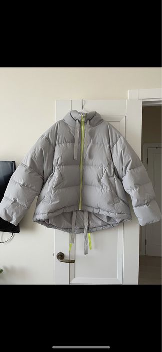 Зимний пуховик от SJYP премиального бренда SJYP