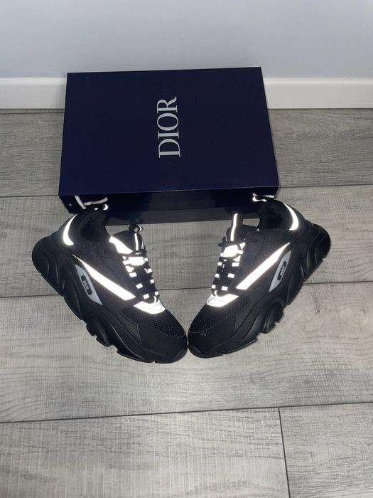 Dior B22