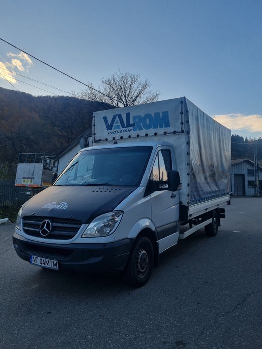 Vând Mercedes sprinter