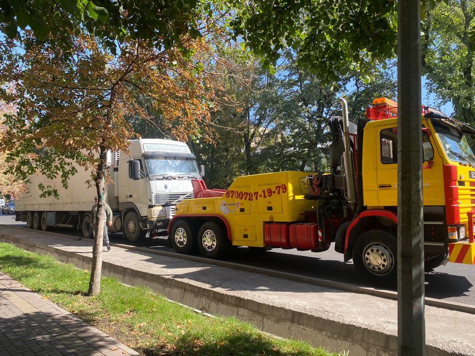 Эвакуатор грузовой Трал   Перевозка спецтехники