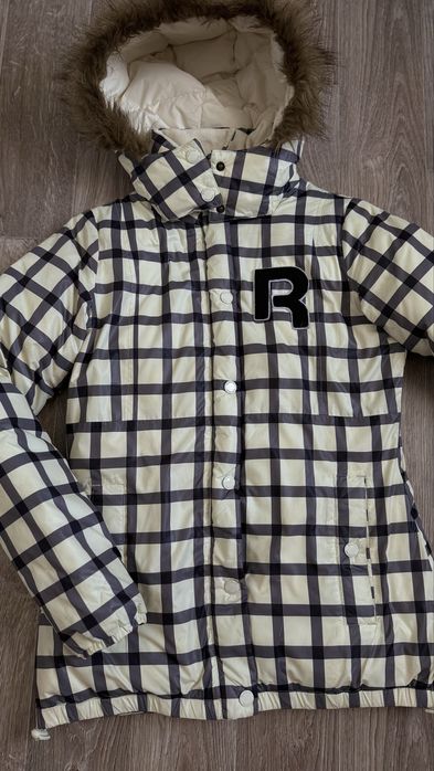 Продам куртку Reebok