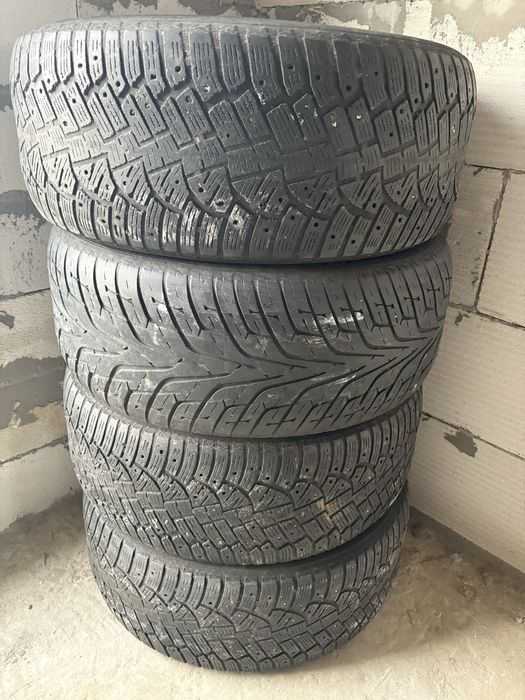 Продам резину 285/50/20