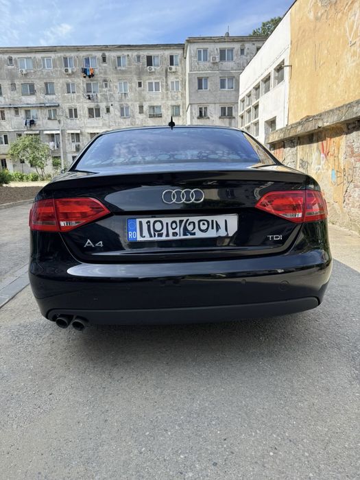 AUDI A4 0 — imagine 2