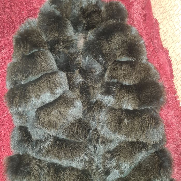 Шуба песец,отличного качества