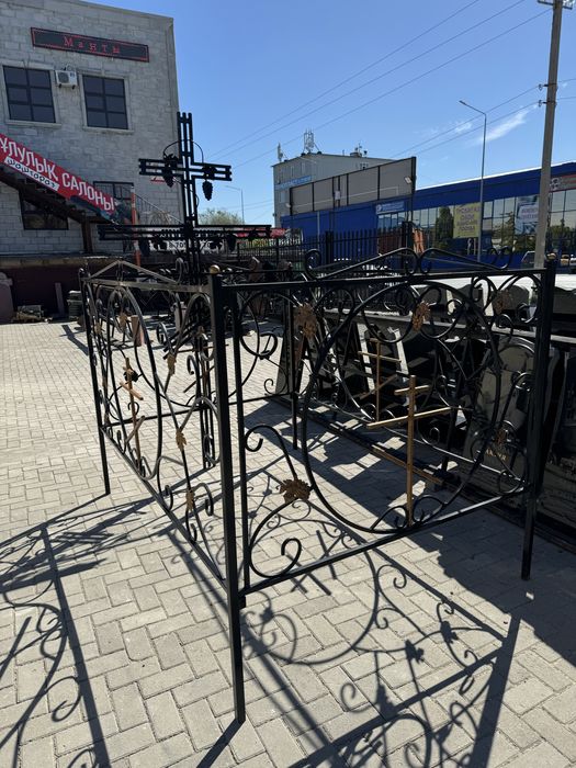 Оградки Цветник. Кресты могилка