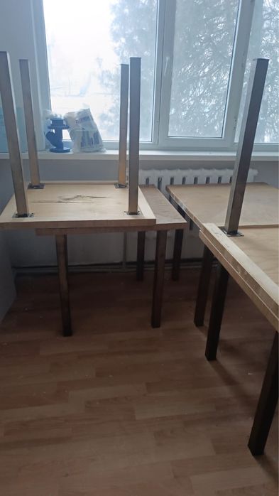 Столы и стулья продам