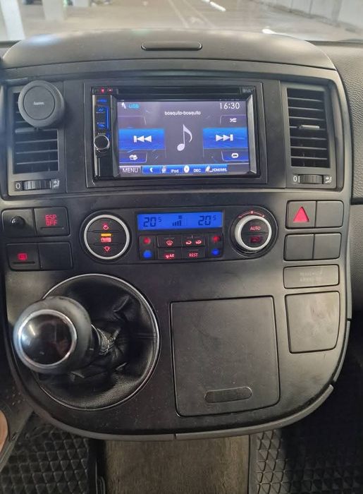 Vw T 5  Multivan/ 7 locuri/ 2.5 tdi/ 174 cai/ an 2008/ 260 miik