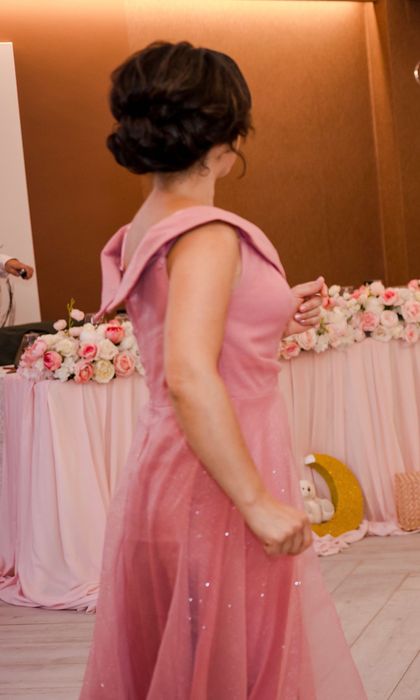 Rochie de ocazie roz - mărimea M