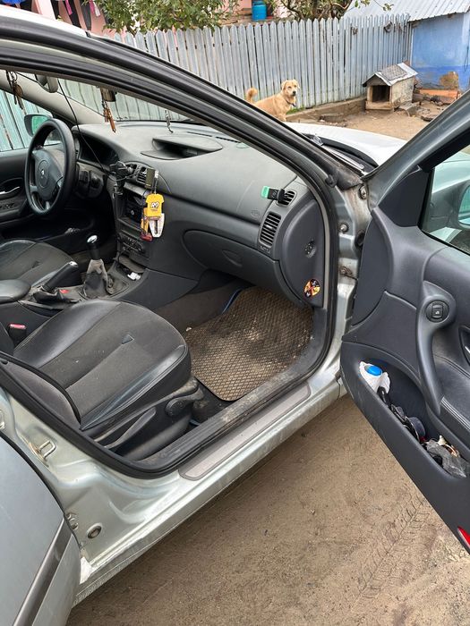 Vând Renault Laguna break 2004