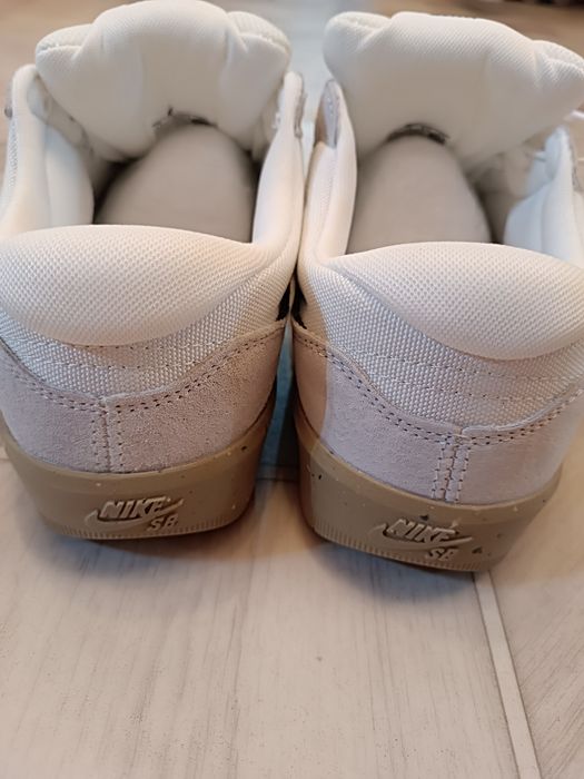 Продам кроссовки Nike!