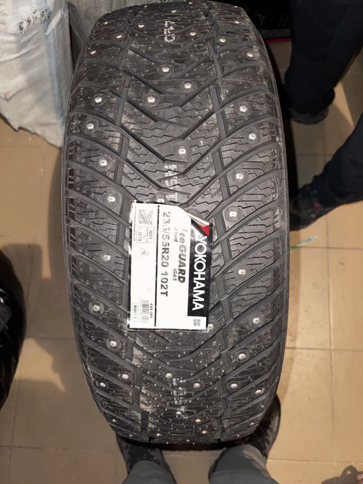 Продам покрышку