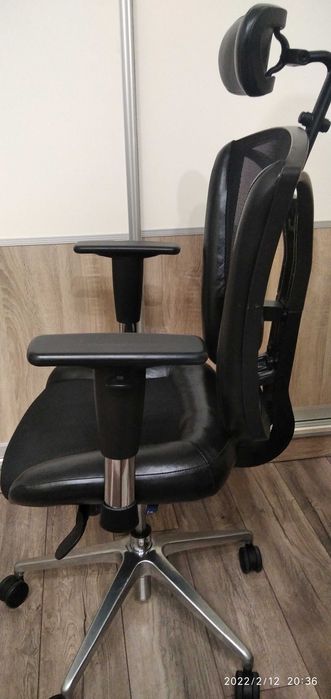 Кресло офисное "Pilot R HR"