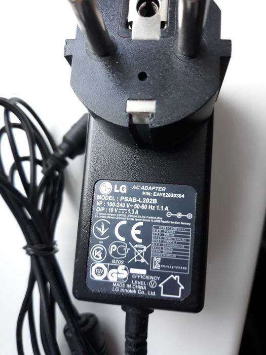 Alimentatoare 12V/ 1.5A, 12V/2A ,12V/2.5A si alte tensiuni