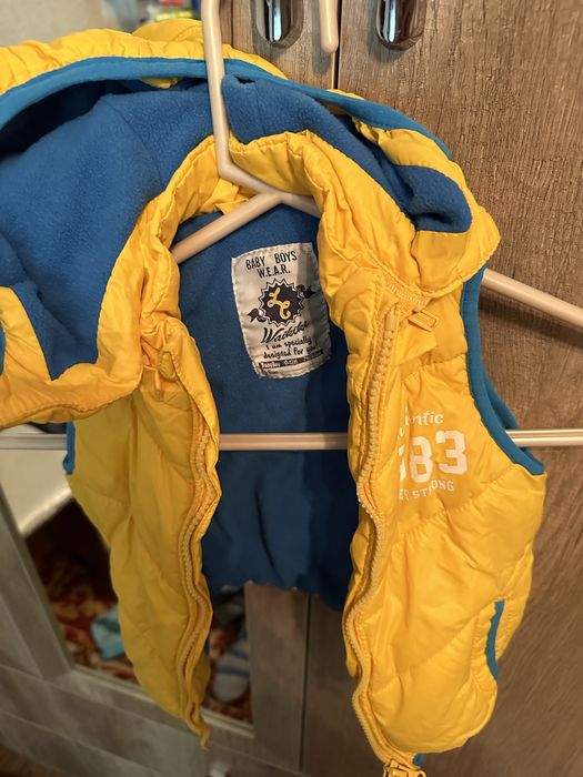 Продам верхнюю одежду на мальчика