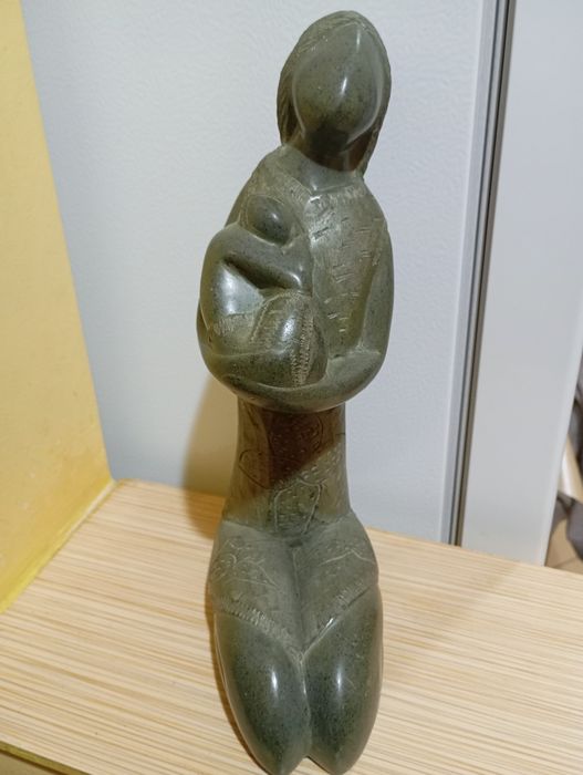 Sculptură steatit "Mama și copilul"