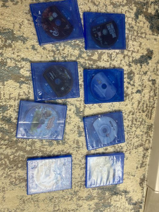 Продам пс4 с играми