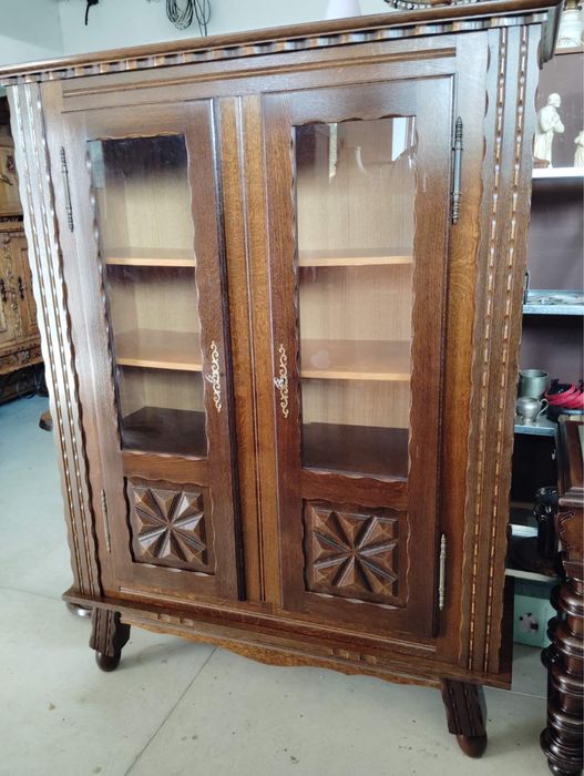 Витрина в баски стил