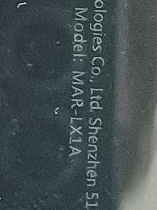 Huawei P30 Lite MAR-LX1a cu displayul spart. Placa este buna