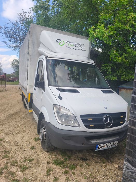 Autoutilitara Mercedes sprinter