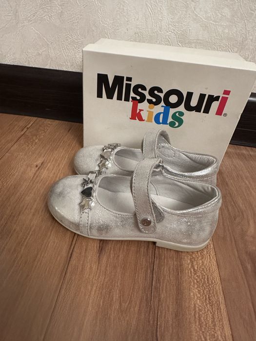 Туфли босоножки для девочки