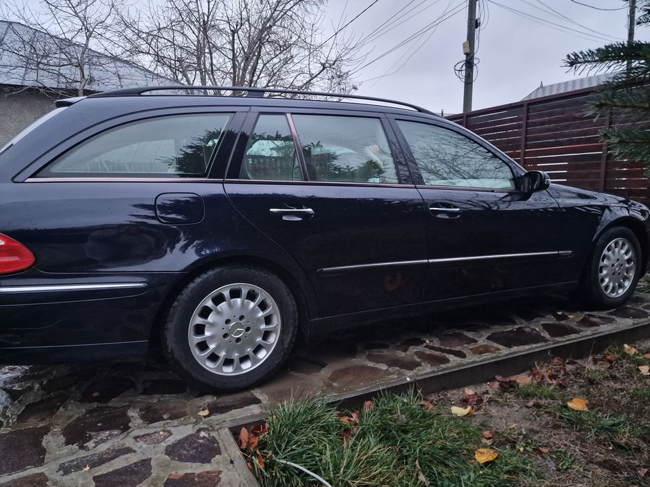 Vand Mercedes E220 break 2005 automat