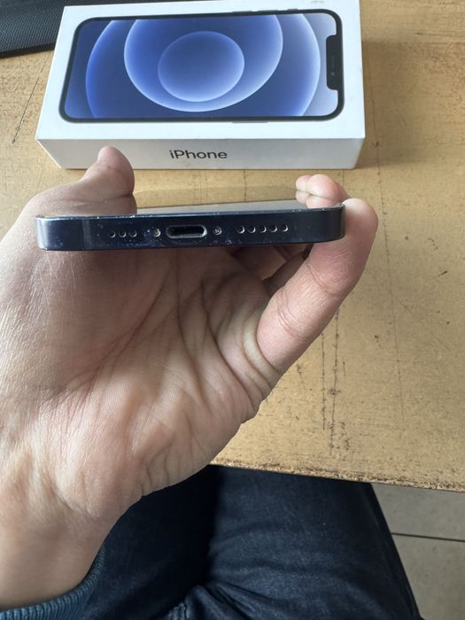 Продам Iphone 12 64 гг