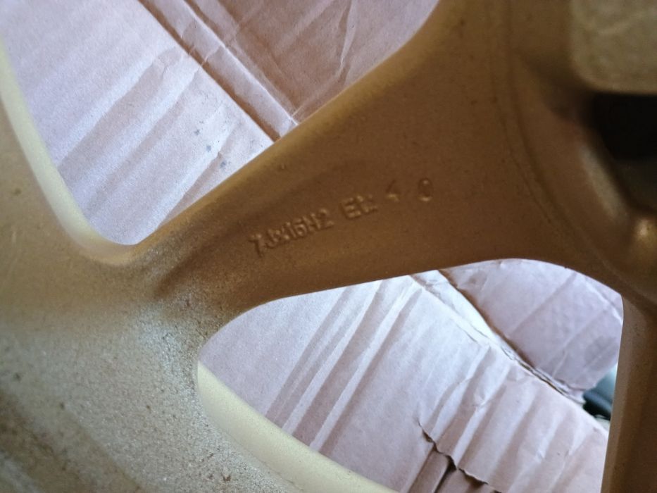 Продам диски r16