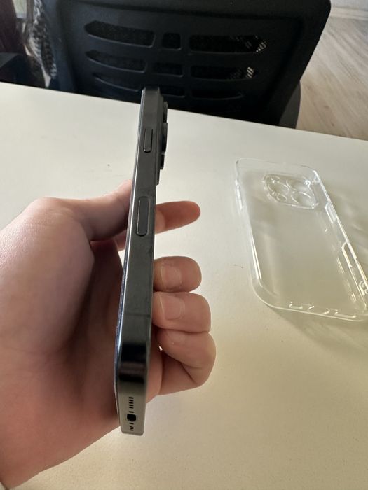 Iphone 16 Pro ideal. 98% емкость.