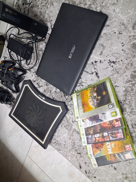 Vând xbox 360  cu 5 jocuri si un laptop functional de office