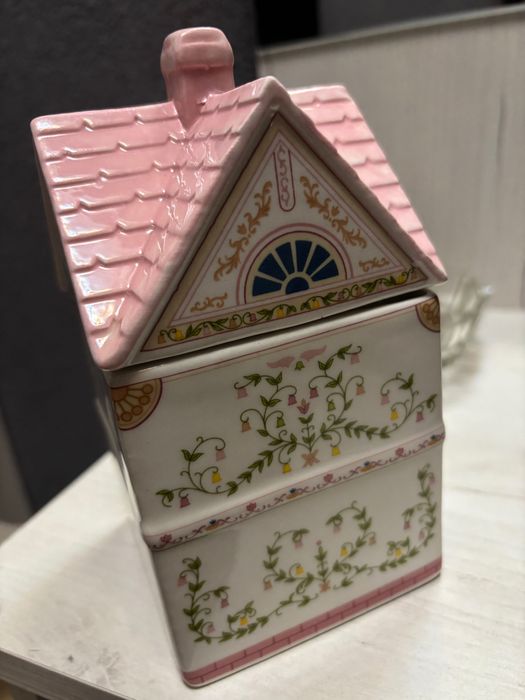 Захарница от колекцията на Charley Wilde