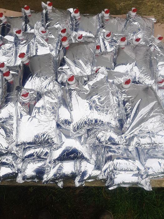 De vânzare suc de mere și morcov!!!