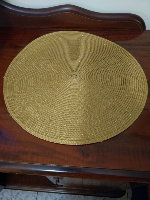 Порцеланов сервиз за хранене