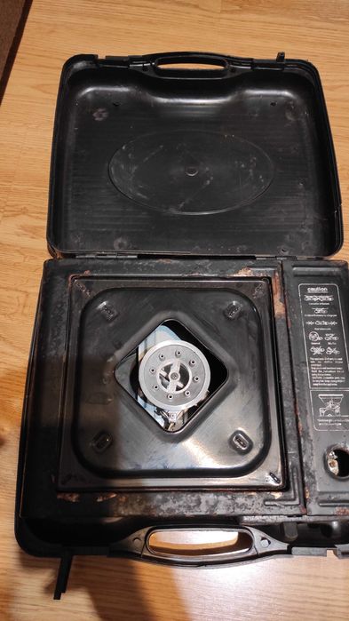 aragaz portabil camping butelie plina si cutie