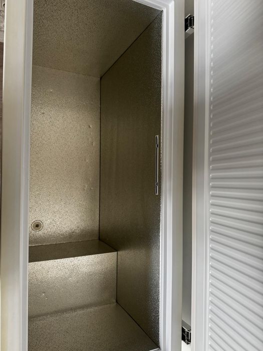 Продам морозильник камеру