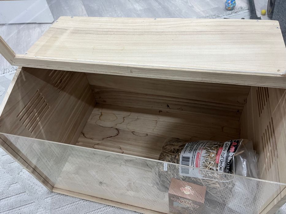 Хороший торг!Продам Террариум б/у