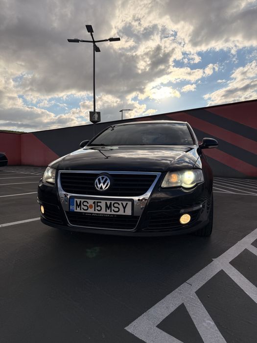 Volkswagen Passat B6 Berlină | 1.9 TDI 105 CP | Xenon | Cameră Marșarier | Încălzire în Scaune | Foarte bine întreținut