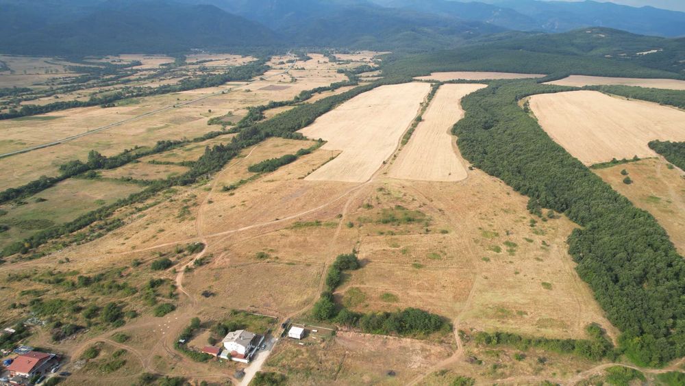 Продава се Парцел в Божурище - 705 кв.м за 34 €/кв.м - Снимка #3