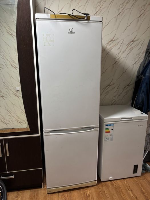 Холрдильник б/у 70000