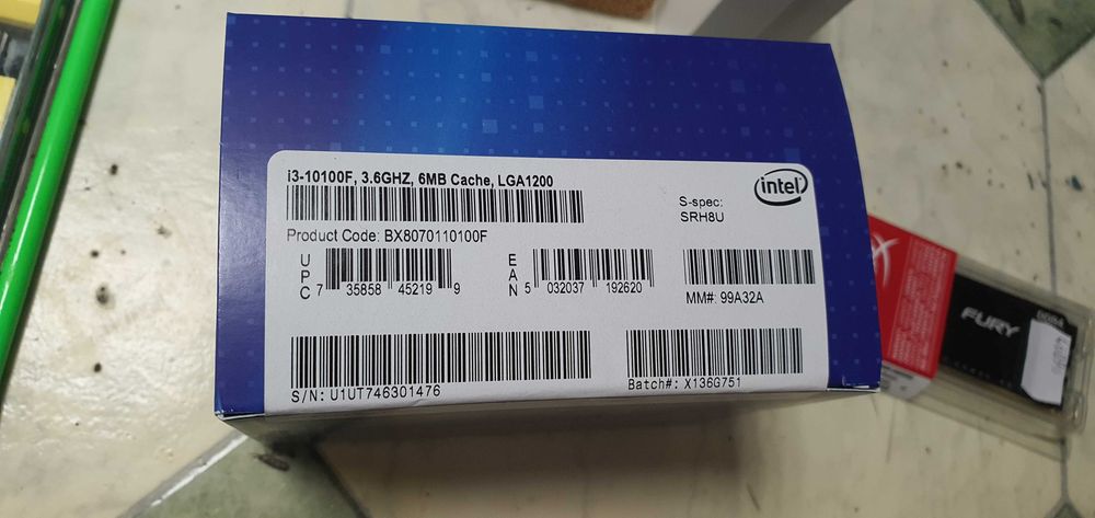 Лот от 19 Intel процесори (Core, Pentium, Celeron, Xeon)
