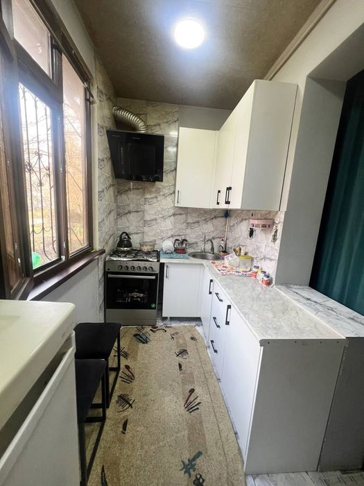 Чиланзар 21 квартал 1в2/1/4 Мебель, техника Огород,подвал,парковка