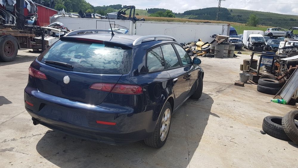 Алфа Ромео 159 на части