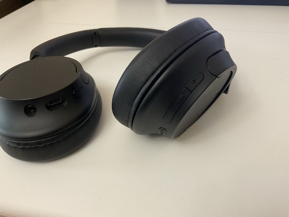 Sony WH-CH720N - Безжични слушалки с активно шумопотискане, черни