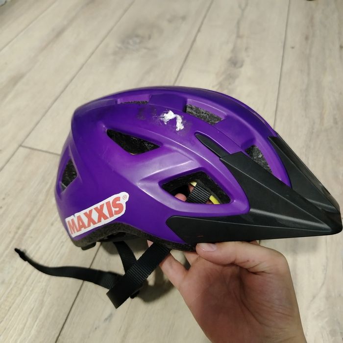 Шлем Giant liv MIPS edition