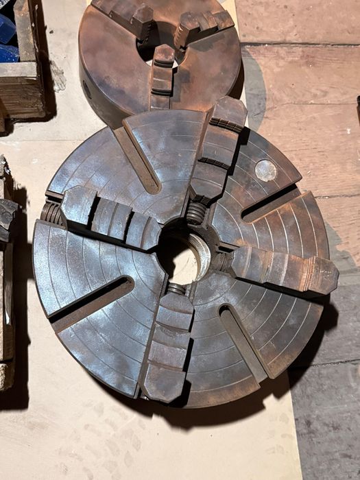 ** URGENT!** Scule strungarie (universal, masa rotativa,cutite strung ...